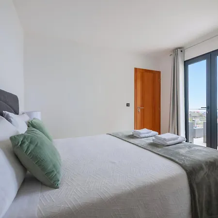 度假居 Carmelita House 1 里贝拉布拉瓦