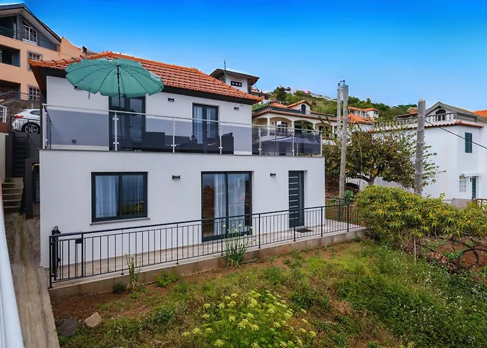 بيت للعطل Carmelita House 1